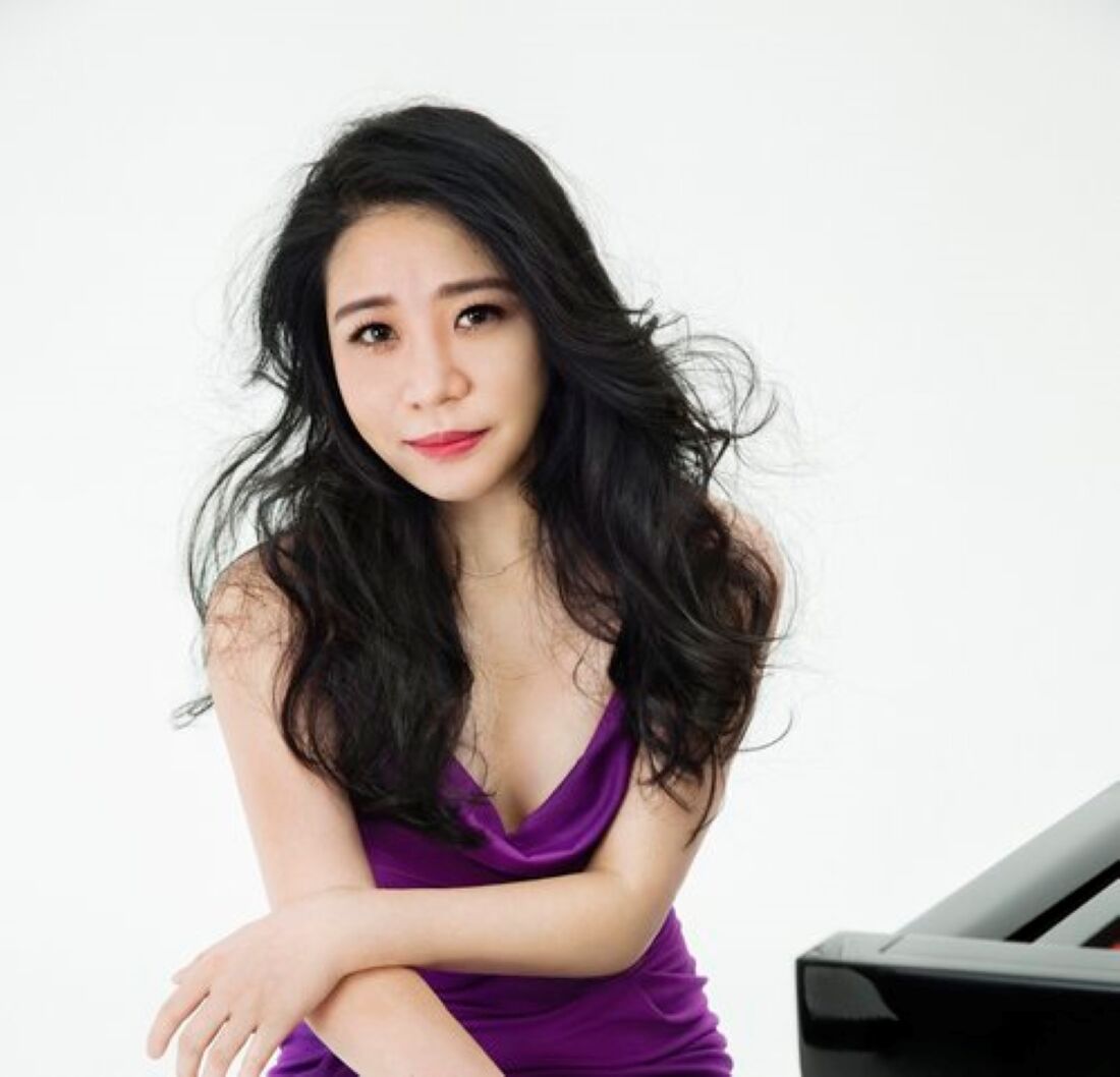 Guest pianist